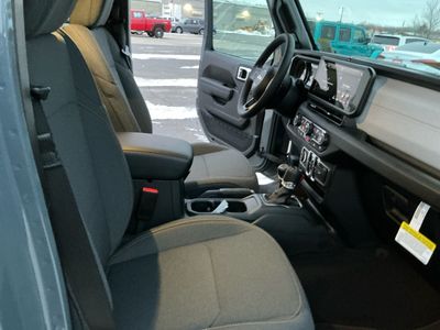 2026 Jeep Wrangler - Photo 20