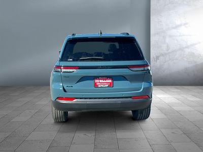 2026 Jeep Grand Cherokee — detail view
