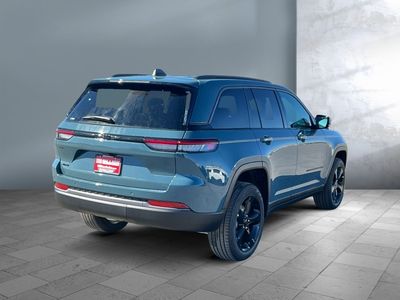 2026 Jeep Grand Cherokee — engine compartment view