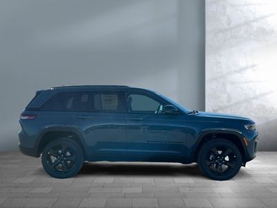 2026 Jeep Grand Cherokee — photo 7 view