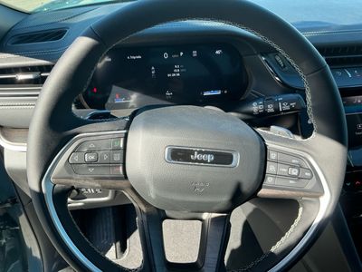 2026 Jeep Grand Cherokee — photo 14 view