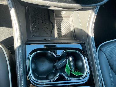 2026 Chrysler Pacifica — photo 13 view