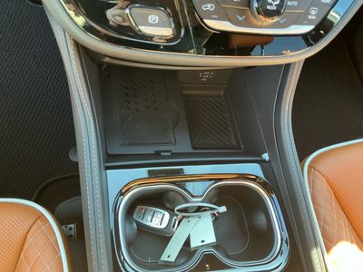 2026 Chrysler Pacifica — photo 13 view