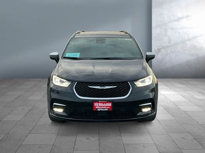 2026 Chrysler Pacifica — side profile view