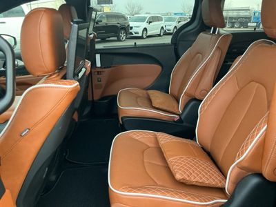 2026 Chrysler Pacifica — photo 17 view