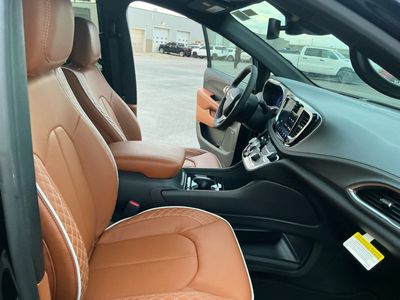 2026 Chrysler Pacifica — photo 20 view