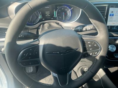 2026 Chrysler Voyager — photo 14 view