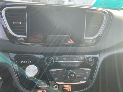 2026 Chrysler Voyager — photo 12 view