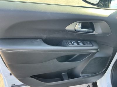2026 Chrysler Voyager — photo 16 view