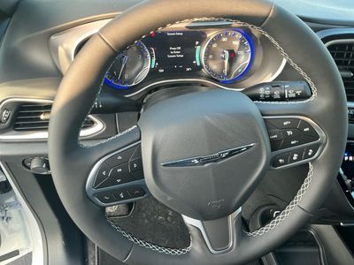 2026 Chrysler Voyager — photo 14 view