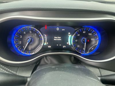 2026 Chrysler Pacifica — photo 11 view