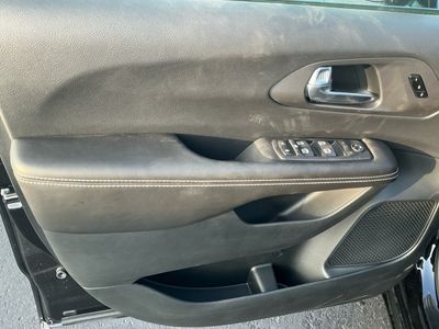 2026 Chrysler Pacifica — photo 16 view