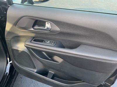 2026 Chrysler Pacifica — photo 21 view
