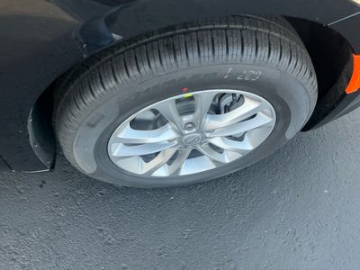 2026 Chrysler Pacifica — photo 22 view