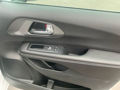 2026 Chrysler Pacifica — photo 21 view