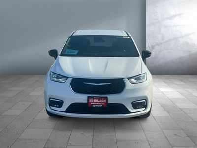 2026 Chrysler Pacifica — side profile view
