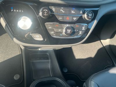 2026 Chrysler Pacifica — photo 13 view