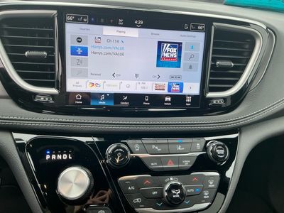 2026 Chrysler Pacifica — photo 12 view