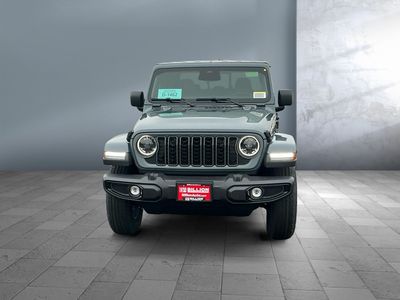 2026 Jeep Gladiator — side profile view