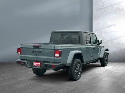 2026 Jeep Gladiator — engine compartment view