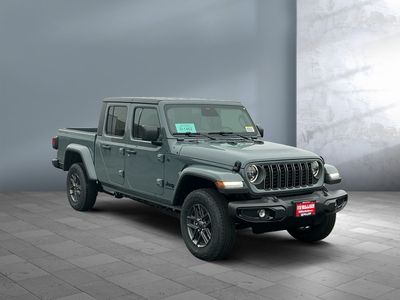 2026 Jeep Gladiator — photo 8 view