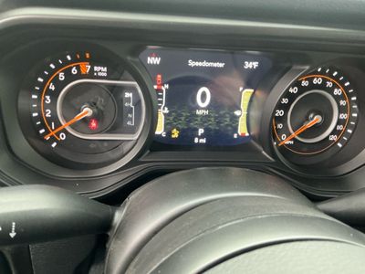 2026 Jeep Gladiator — photo 11 view