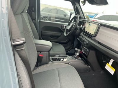 2026 Jeep Gladiator — photo 20 view