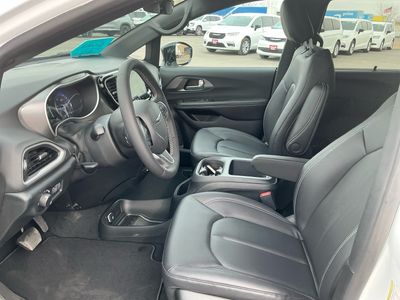 2026 Chrysler Voyager — photo 10 view
