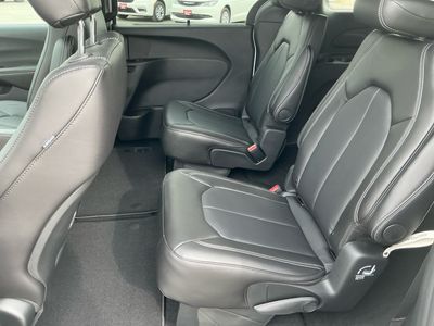 2026 Chrysler Voyager — photo 17 view