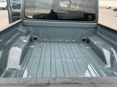 2026 Jeep Gladiator — photo 18 view