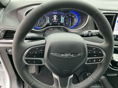 2026 Chrysler Voyager — photo 14 view