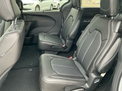 2026 Chrysler Voyager — photo 17 view