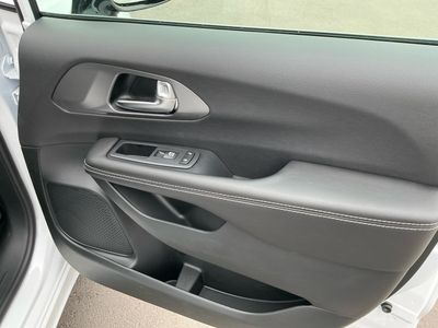 2026 Chrysler Voyager — photo 21 view
