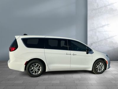 2026 Chrysler Voyager — photo 7 view