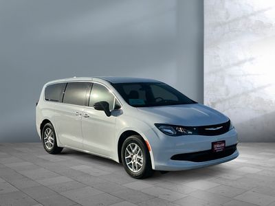 2026 Chrysler Voyager — photo 8 view