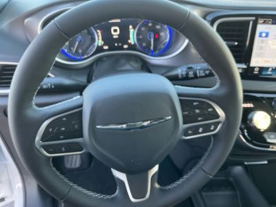2026 Chrysler Voyager — photo 14 view