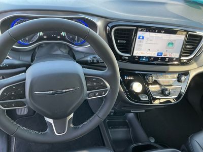 2026 Chrysler Voyager — photo 15 view