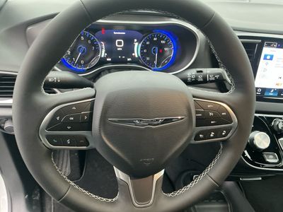 2026 Chrysler Voyager — photo 14 view