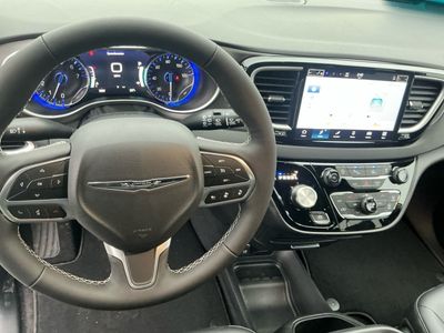 2026 Chrysler Voyager — photo 15 view