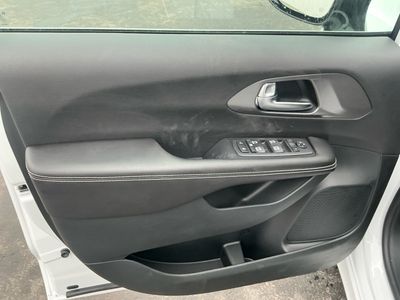 2026 Chrysler Voyager — photo 16 view