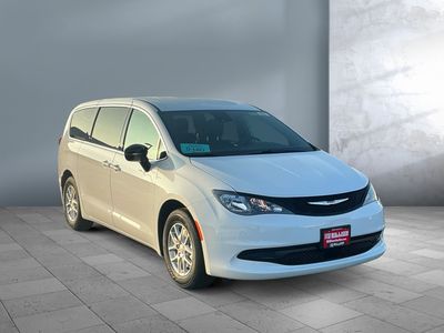 2026 Chrysler Voyager — photo 8 view