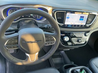 2026 Chrysler Voyager — photo 15 view