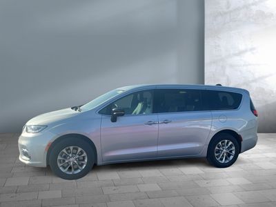 2026 Chrysler Pacifica — rear three-quarter view