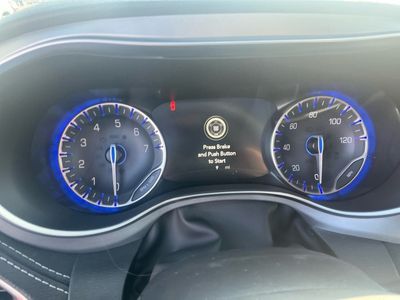 2026 Chrysler Pacifica — photo 11 view