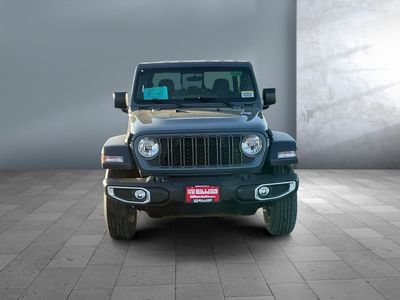 2026 Jeep Gladiator — side profile view