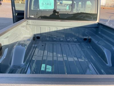 2026 Jeep Gladiator — photo 18 view