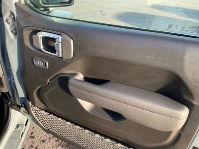 2026 Jeep Gladiator — photo 21 view