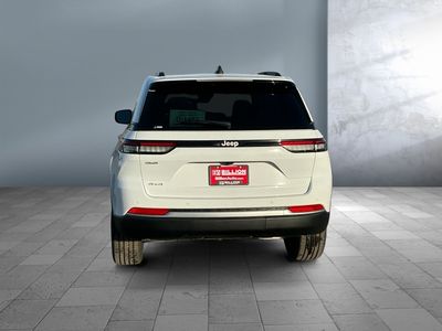 2026 Jeep Grand Cherokee — detail view