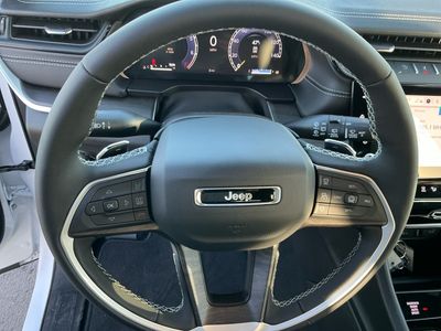 2026 Jeep Grand Cherokee — photo 14 view