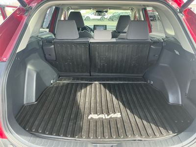 2019 Toyota RAV4 - Photo 17